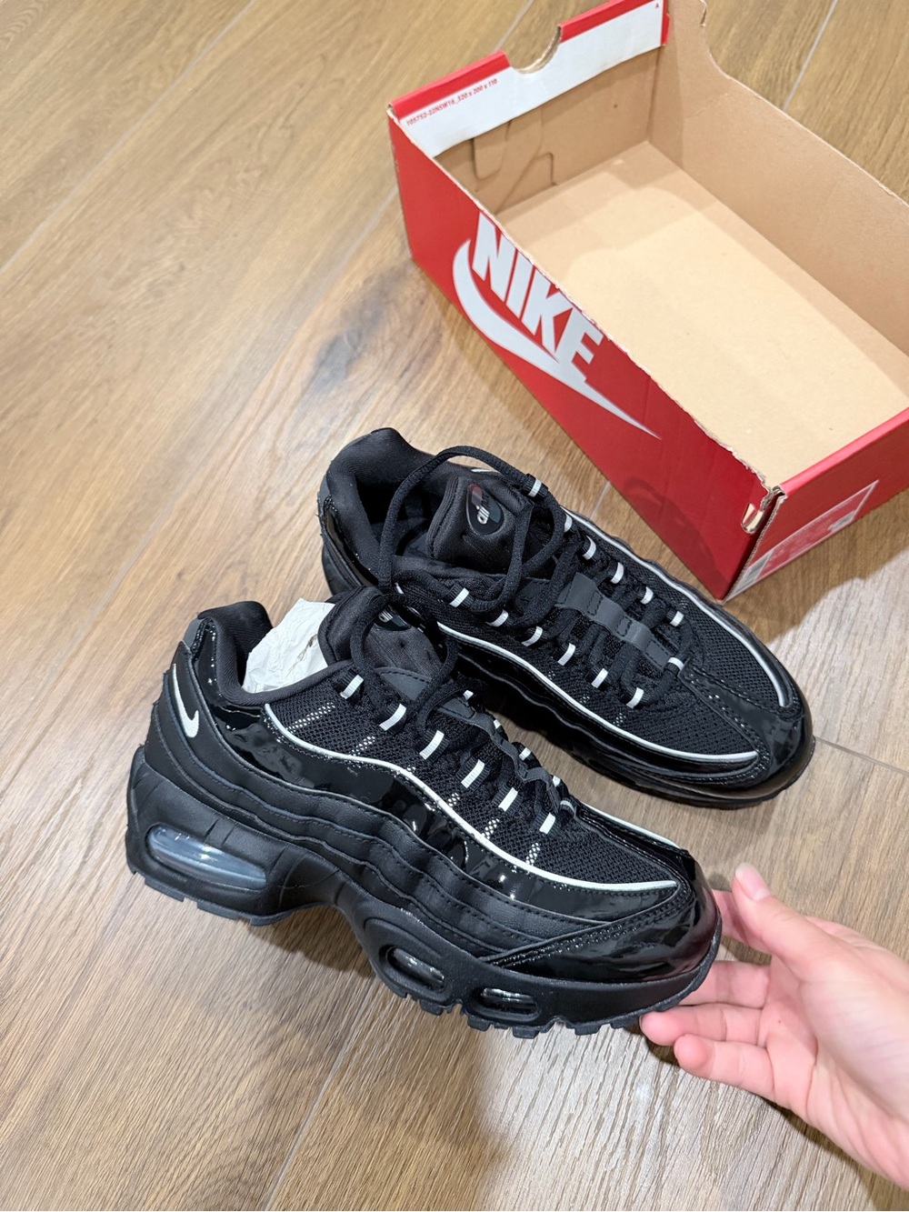Nike Air Max 95 OG “Black Patent” Women size US 6.5/EU37.5 with half box